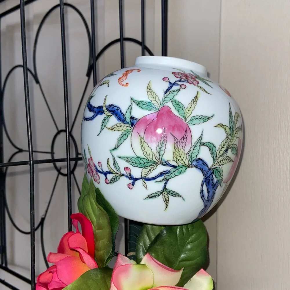 Famille Rose Maker Marked Sweet, Perfect Little Ceramic Vase w/Plants 🌺 🦇 & 🍑